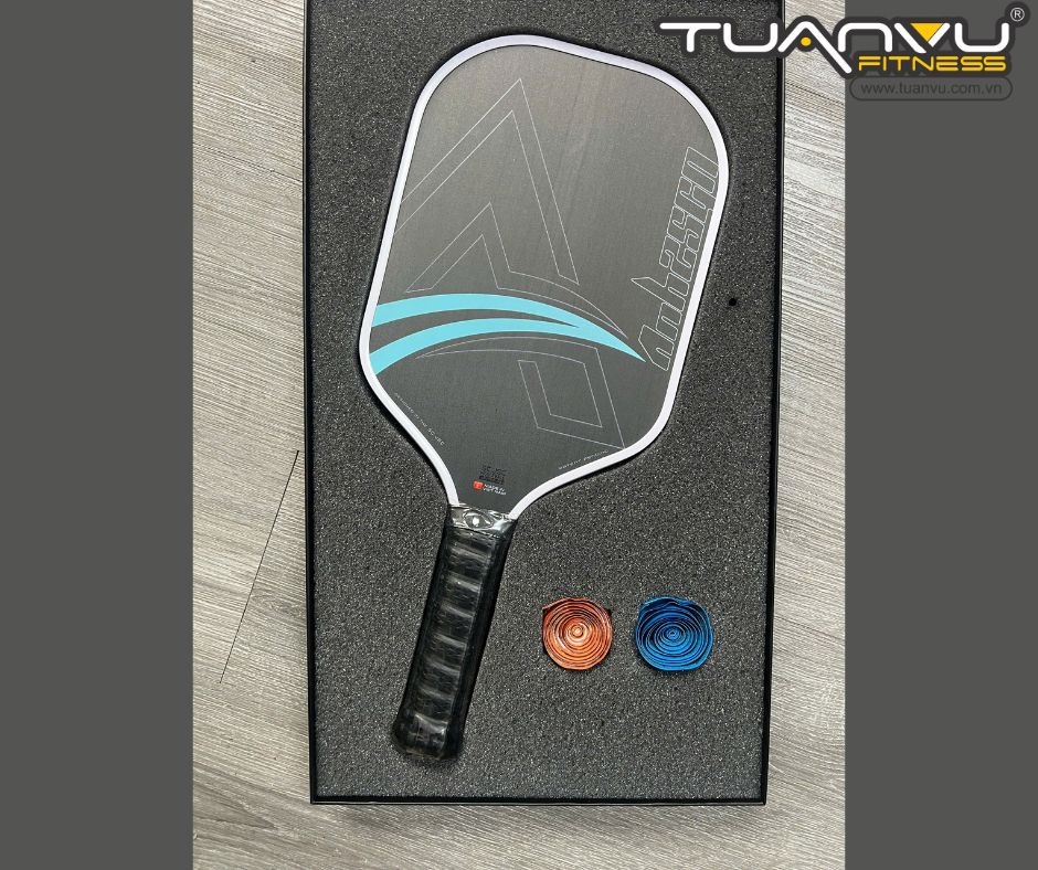 Vợt pickleball T700 dấu ấn cá nhân
