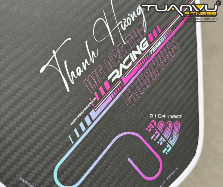 Vợt Pickleball EAVX dấu ấn tên riêng