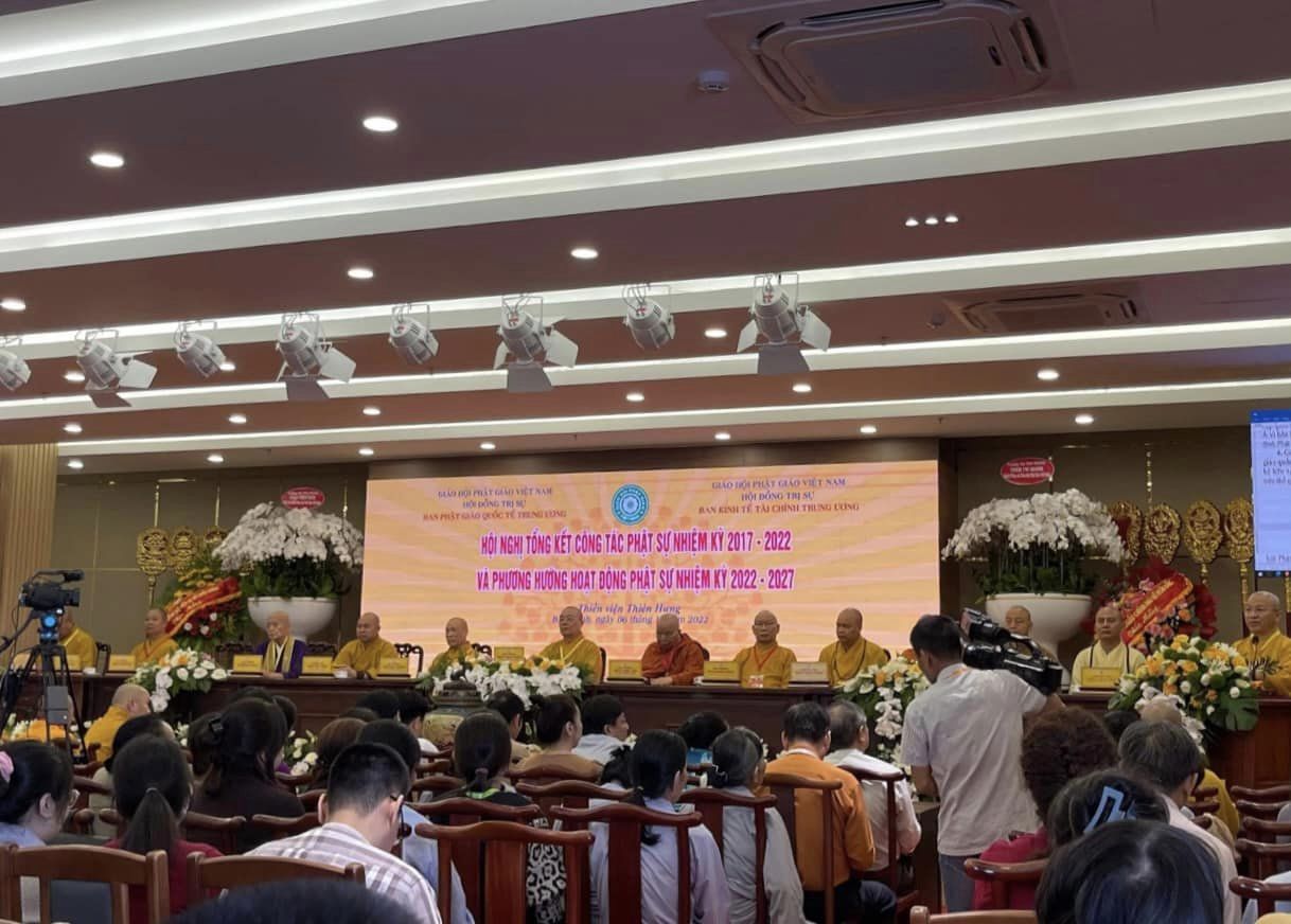 06/10/2022 - Ngày dâng lễ tại Thiền Viện Thiên Hưng