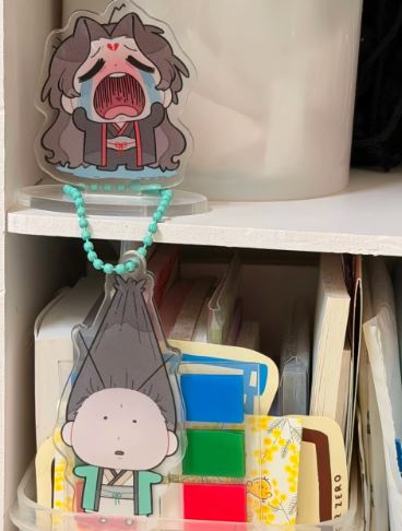 Standee chibi Hệ thống tự cứu nhân vật phản diện Mẫu 10