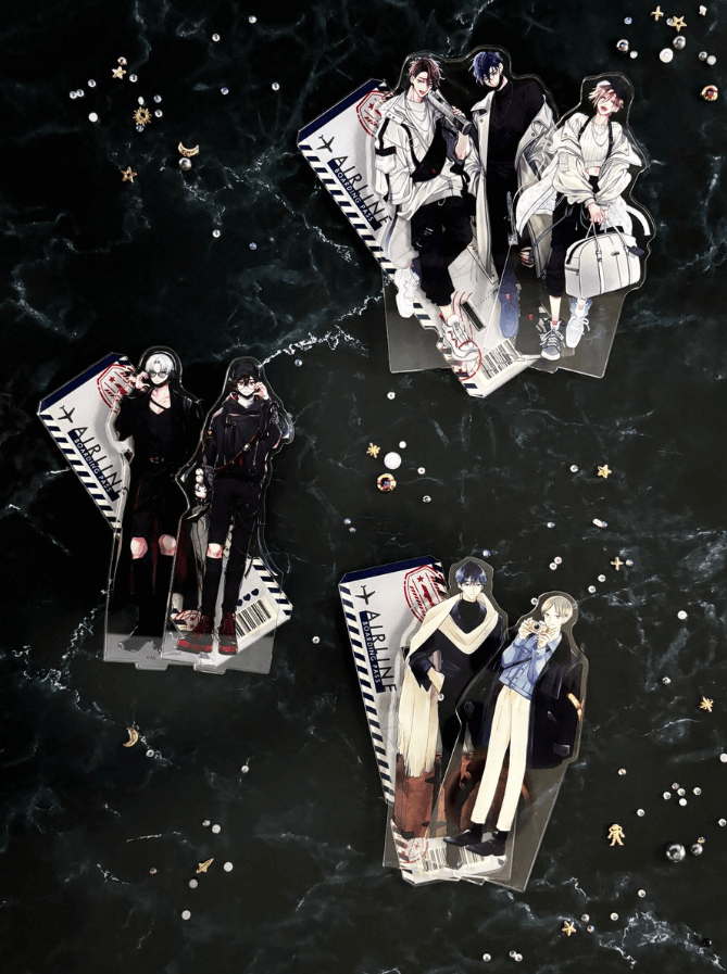 Standee Kiss me crying chính hãng Mẫu 1