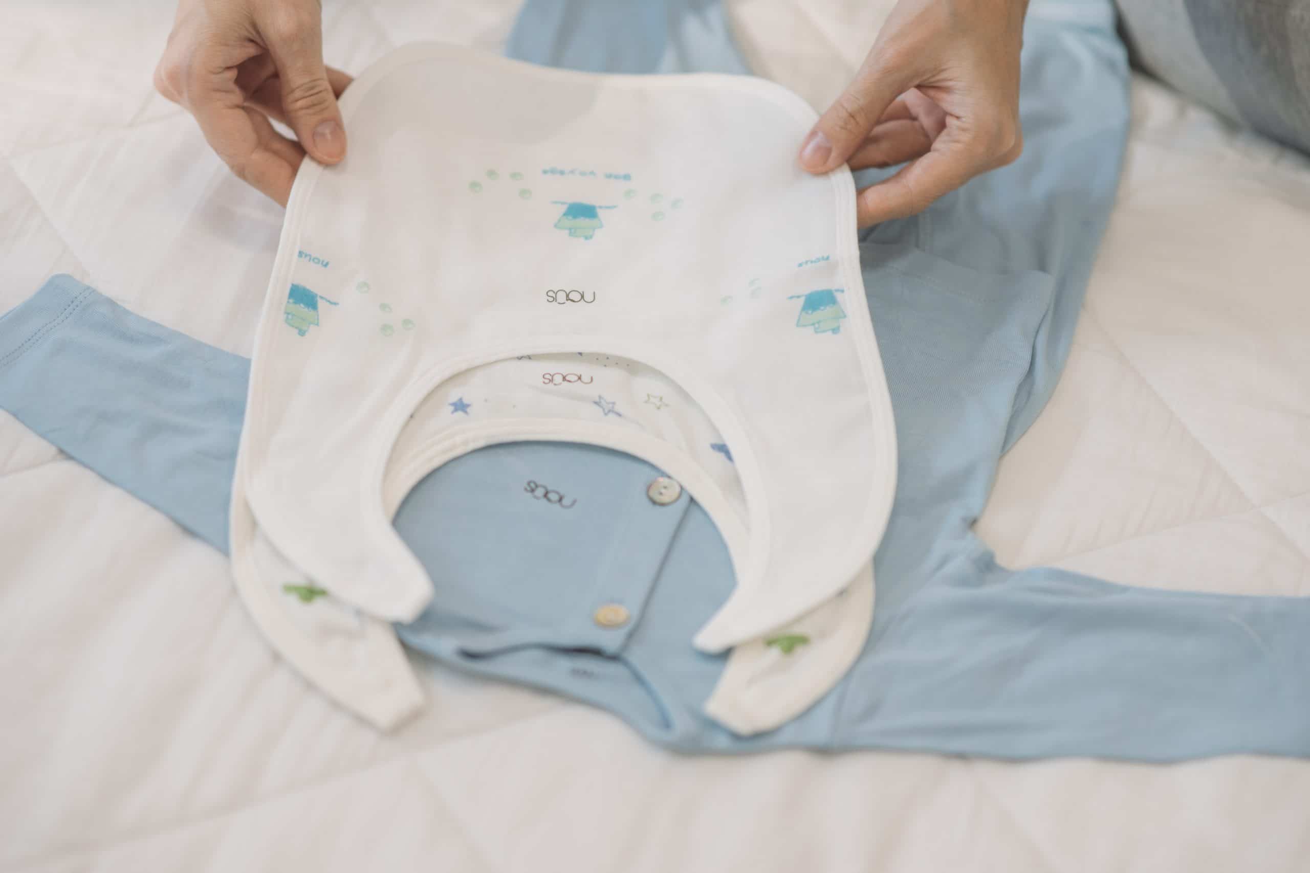 Yếm Nous với 3 công dụng cùng bé lớn khôn Yếm Nous với 3 công dụng cùng bé lớn khôn