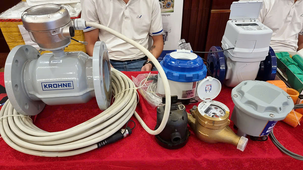 Gian hàng trưng bày sản phẩm của công ty Lạc Việt