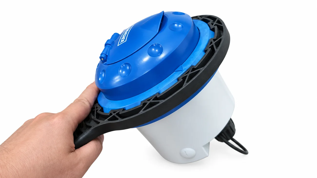 Dùng cờ lê mở vòng khóa nắp IFC 070 – Mở/siết vòng khóa nắp bằng cờ lê chuyên dụng