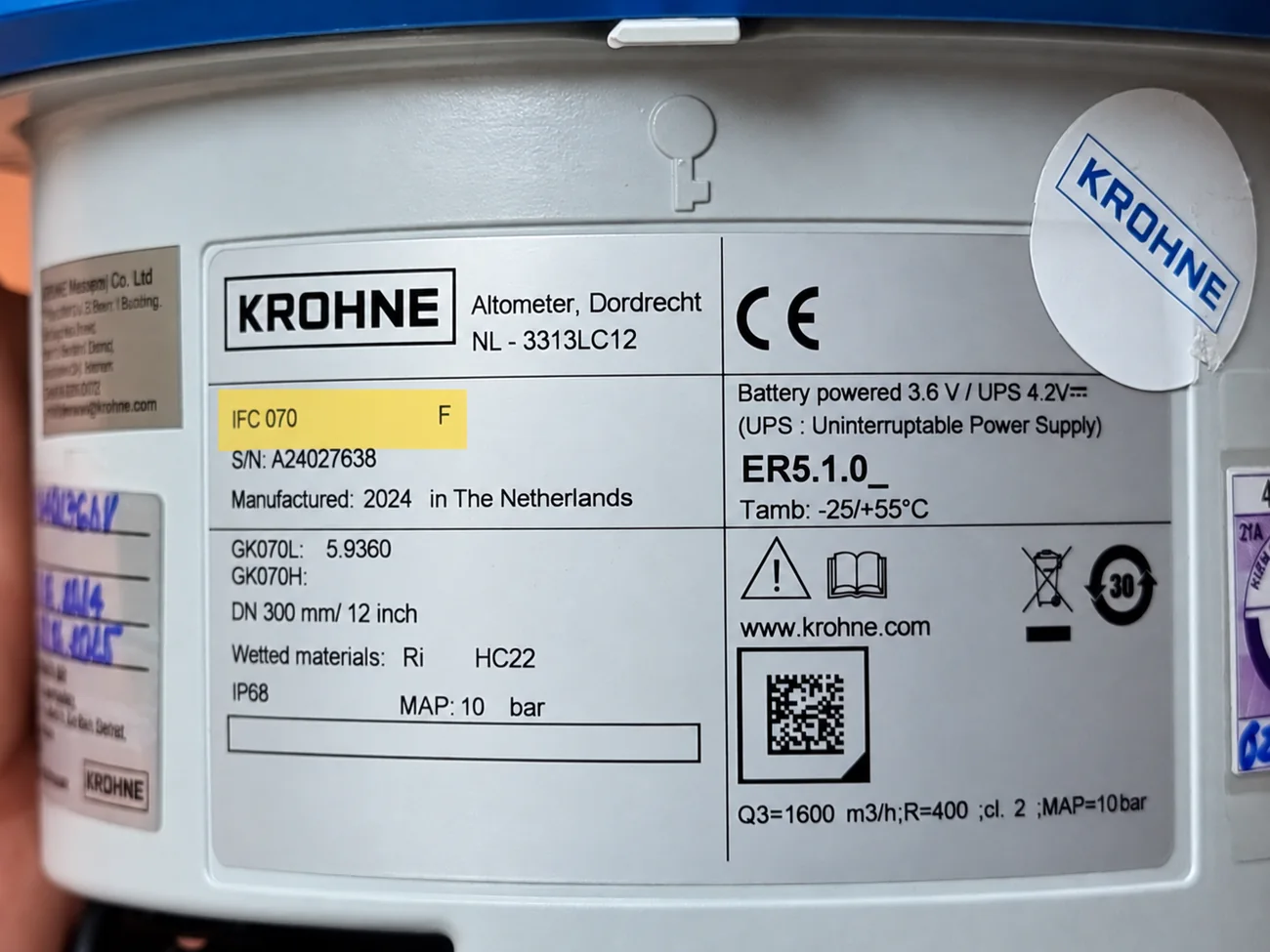 Nameplate converter IFC 070 F (bộ DN300) – IFC 070 F của bộ DN300: Q3, R, cấp chính xác, nguồn pin