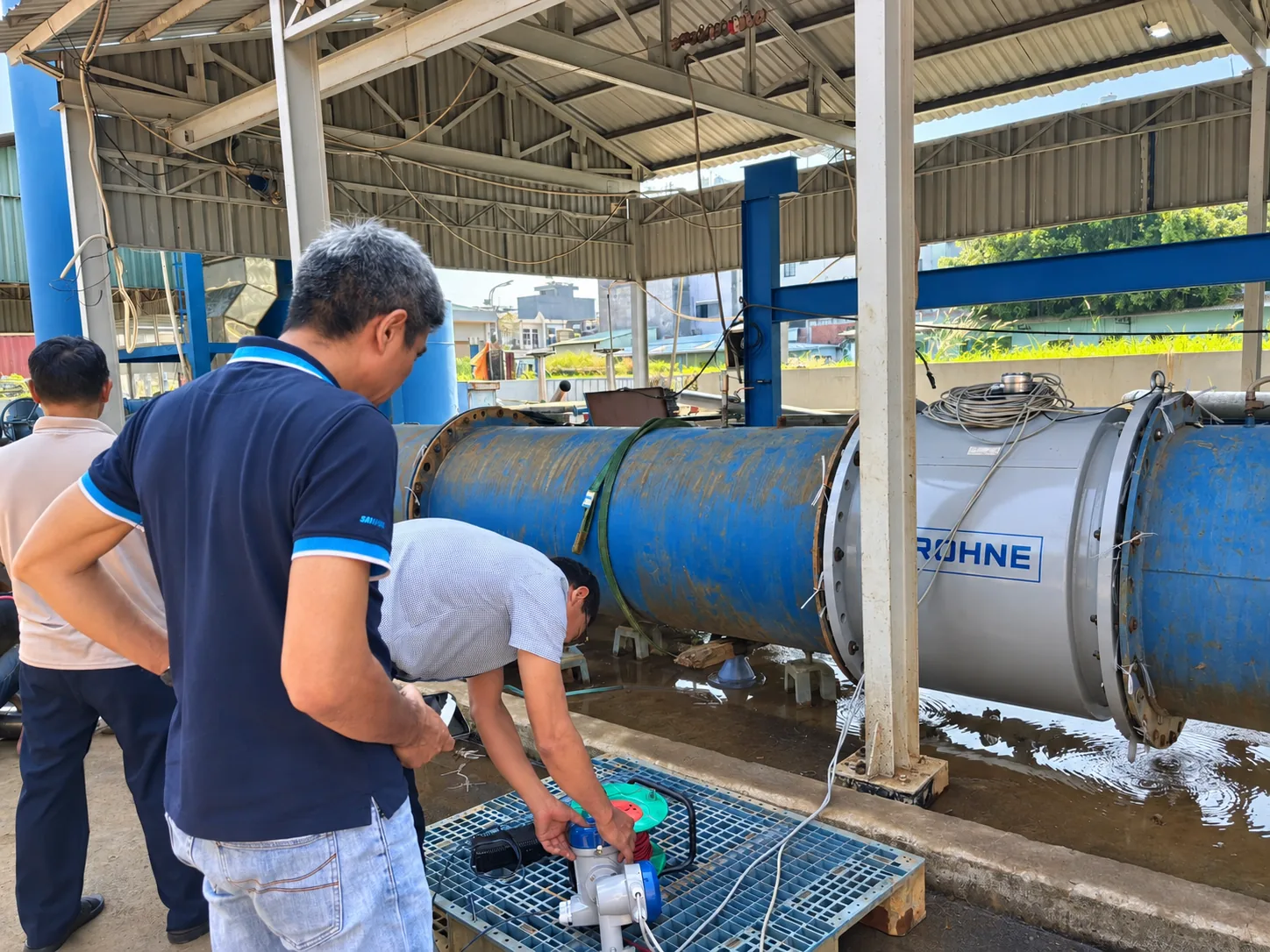 Kiểm định DN1000 trên bệ chuẩn