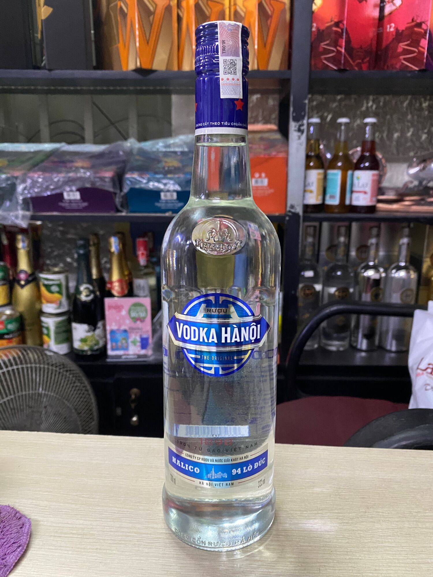 Rượu Vodka Hà nội lớn 33% 700ml