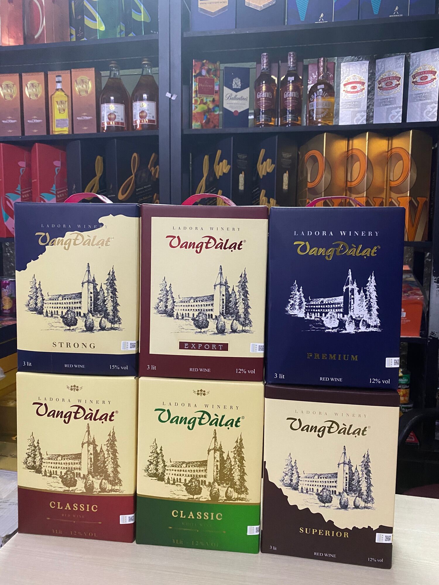 Rượu Vang Hộp Đà Lạt 3 Lít: Premium, Superior, Export, Strong , Classic( Đỏ+ Trắng)