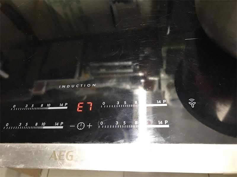 Lỗi E7 bếp từ