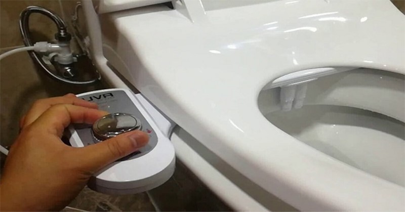 Nắp bồn cầu với nhiều mức giá khác nhau
