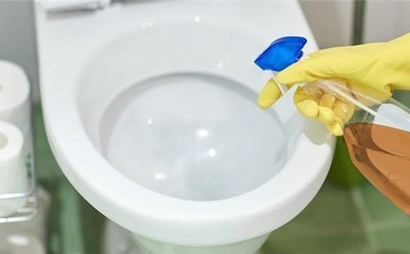 Nước rửa bồn cầu