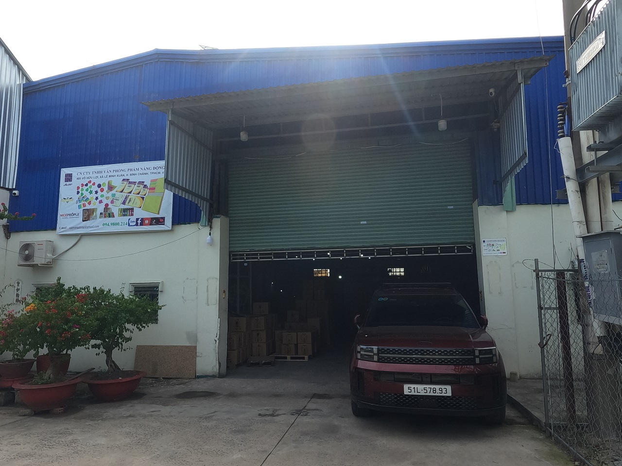 Nhà Máy Sản Xuất Văn Phòng Phẩm Năng Động