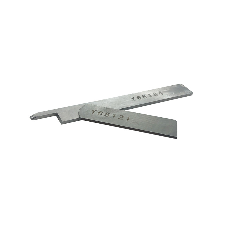 Dao trên, dao dưới máy 4 kim 6 chỉ máy YAMATO FD-62 Y68121/ Y68184 được dùng trong ngành may (GIÁ 1 CÁI)