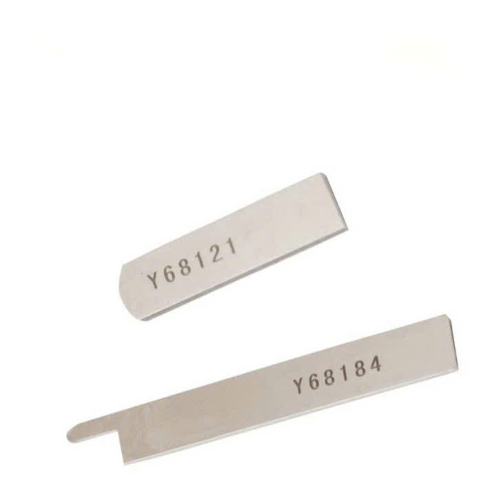 Dao trên, dao dưới máy 4 kim 6 chỉ máy YAMATO FD-62 Y68121/ Y68184 được dùng trong ngành may (GIÁ 1 CÁI)