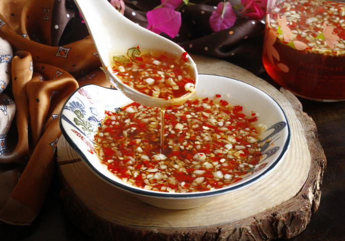 Nên băm, giã hay đập dập tỏi?