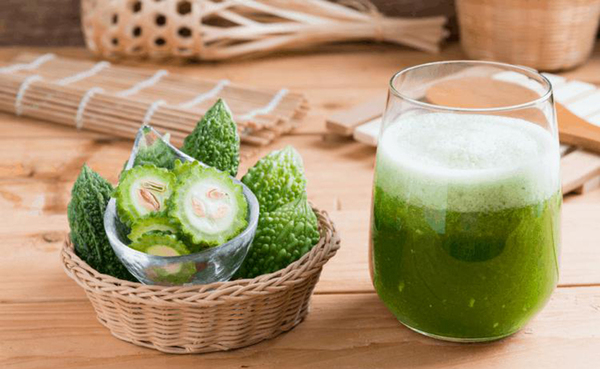 Thanh lọc cơ thể với nước ép mướp đắng