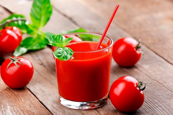 Nước ép cà chua giúp thanh lọc cơ thể