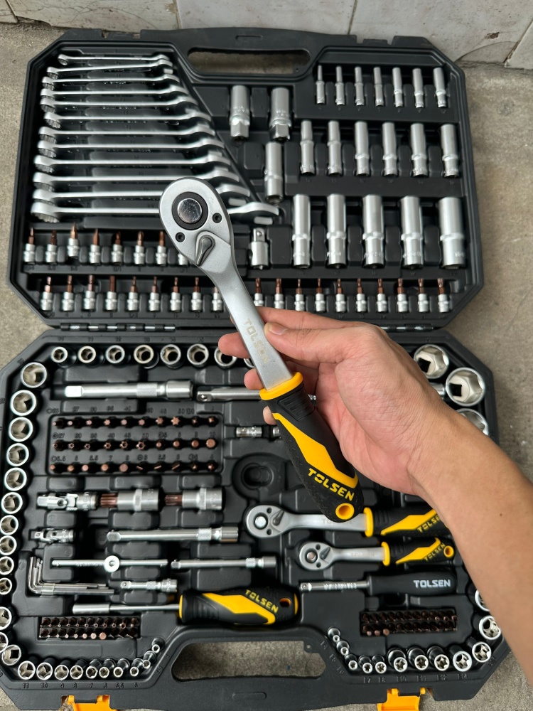 Bộ dụng cụ mở bu lông 216 món TOLSEN 15147