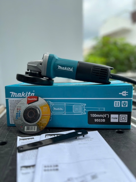 Máy mài góc (100mm) hiệu MAKITA,  Model: 9553B