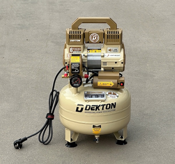 Máy Nén Khí Không Dầu Dekton DK-AC2912VTG | 1.1HP - 12 Lít | Ruột Bình Chống Gỉ - Nhỏ Gọn Linh Hoạt