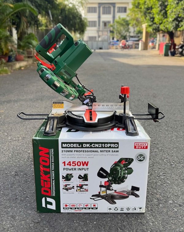 Máy Cắt Nhôm Trực Tiếp DEKTON DK-CN210PRO (1450W, Lưỡi 210mm)