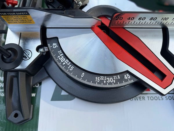 Máy Cắt Nhôm Trực Tiếp DEKTON DK-CN210PRO (1450W, Lưỡi 210mm)