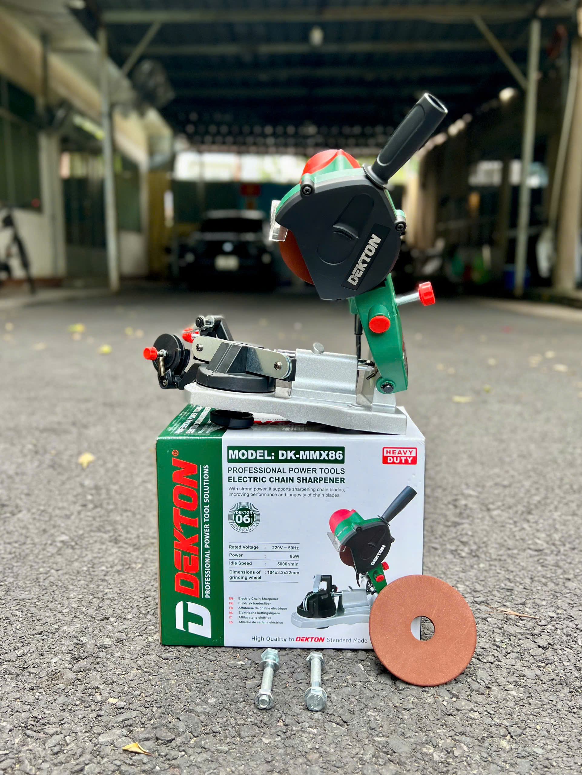 Máy mài xích dùng điện Dekton DK-MMX86