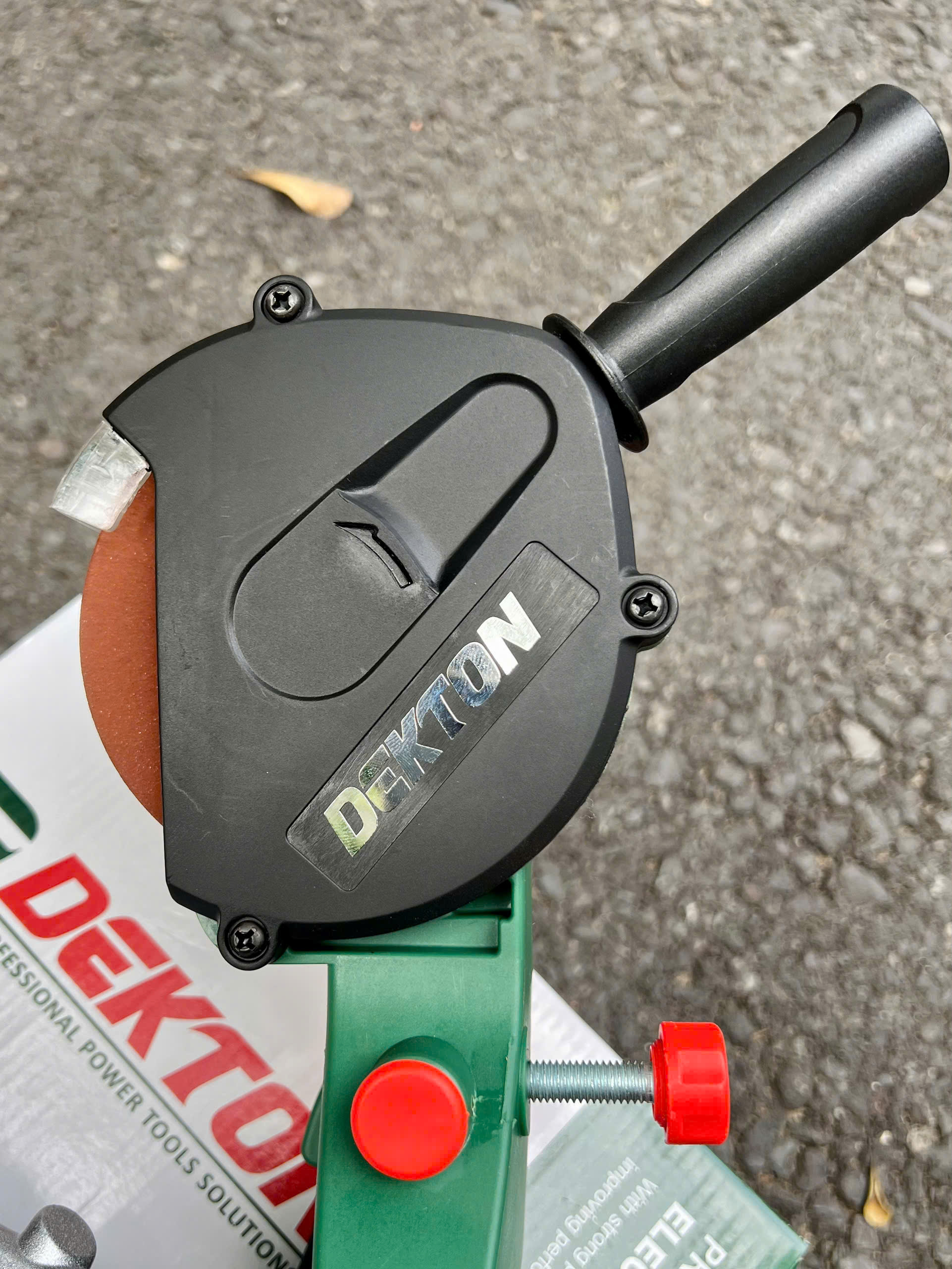 Máy mài xích dùng điện Dekton DK-MMX86