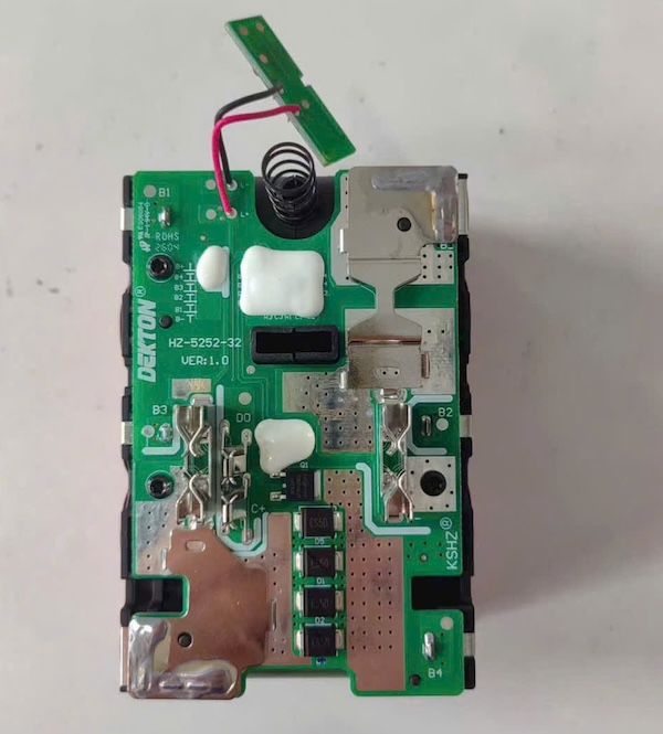 Pin Dekton M21-B8150PRO 21V 8.0Ah Gen 4 Cell Tabless Dòng Xả 150A Pin Lithium Hệ M21 Chính Hãng
