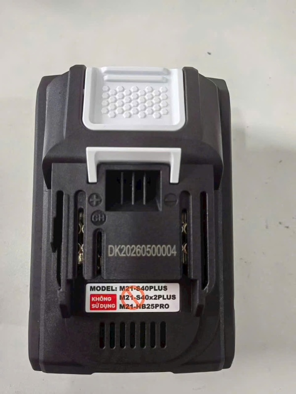 Pin Dekton M21-B8150PRO 21V 8.0Ah Gen 4 Cell Tabless Dòng Xả 150A Pin Lithium Hệ M21 Chính Hãng