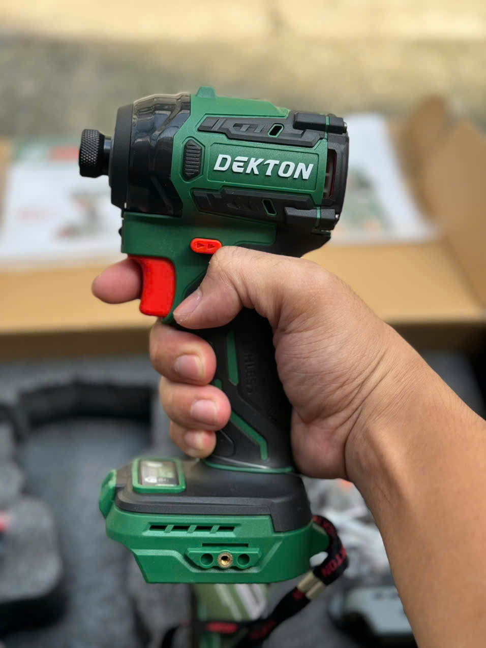 Máy Vặn Vít Dùng Pin 21V Dekton M21-CV250PRO Gen 3