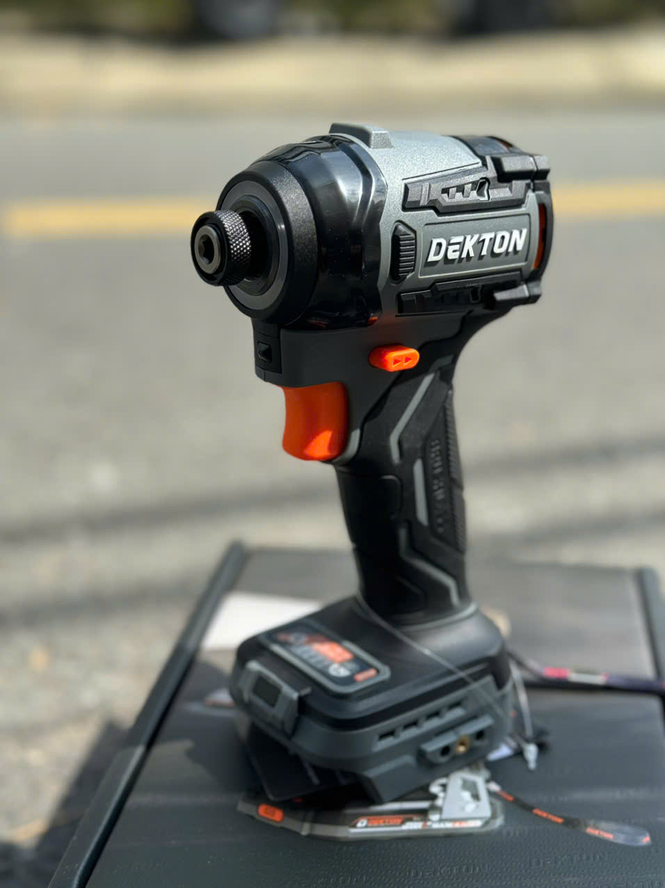 Máy Vặn Vít Dùng Pin 21V Dekton M21-CV250PRO Gen 3