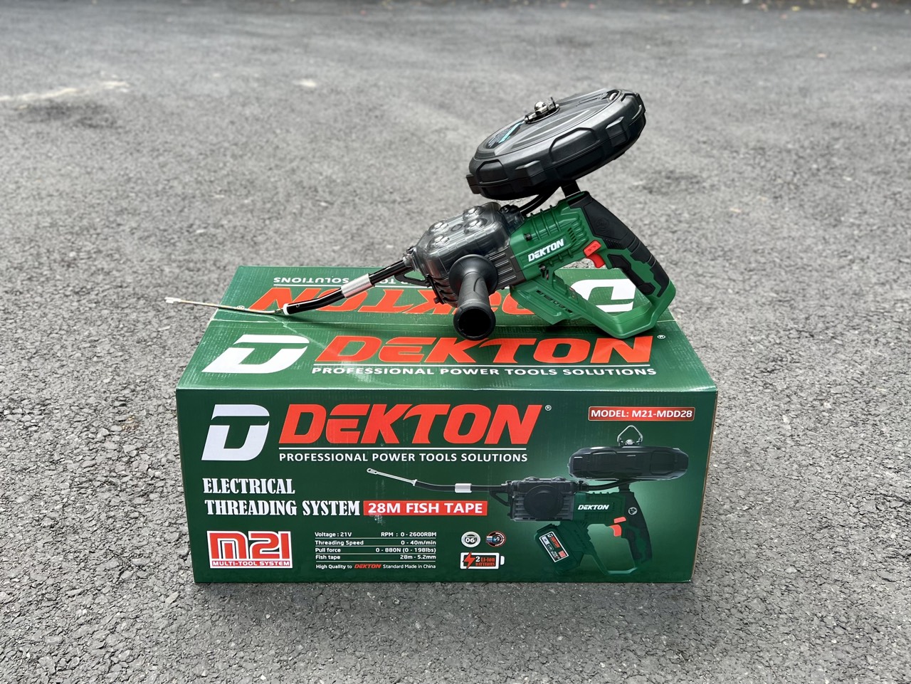 Máy đi dây điện 28M dùng Pin Phổ Thông Dekton M21-MDD28
