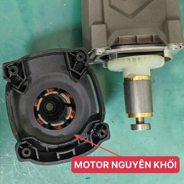 Máy khoan búa dùng pin 21V Dekton M21-RH2603XC Màu Oliu