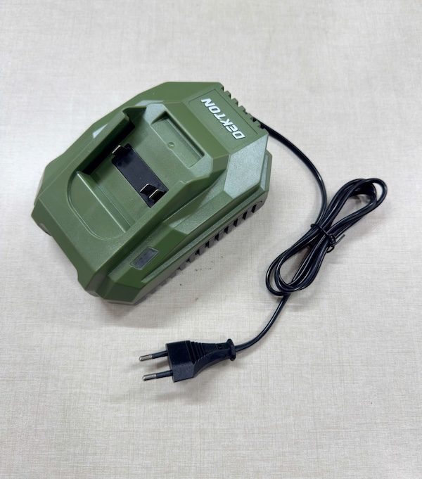 Sạc Nhanh Dekton M21-S40MAX (4.0A) – Thế Hệ Gen 4, Có Quạt Làm Mát & Tản Nhiệt Nhôm