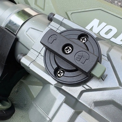 Máy khoan đục bê tông 2 chức năng 1050W Dekton DK-RH3002XPRO màu Oliu