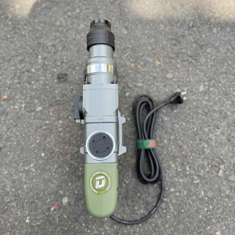 Máy khoan đục bê tông 2 chức năng 1050W Dekton DK-RH3002XPRO màu Oliu