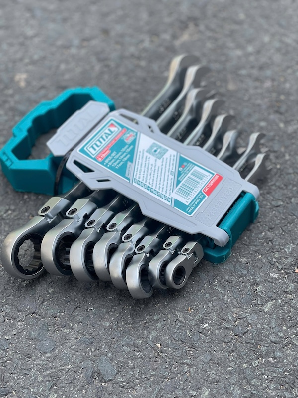 Bộ cờ lê vòng miệng hai chiều 8 chi tiết 8-19mm TOTAL THT102RK586