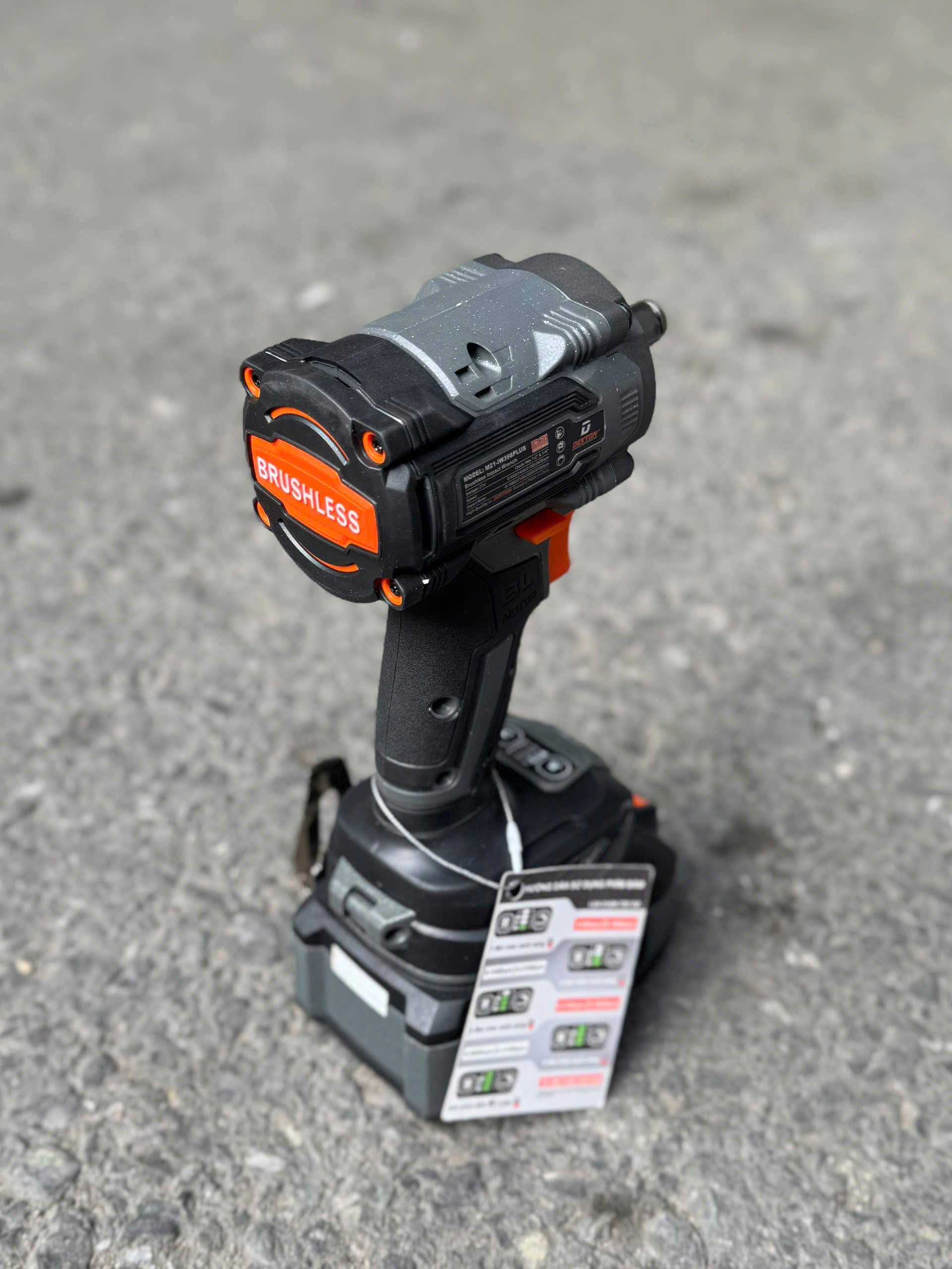 Máy Siết Bu Lông Dekton M21-IW398PLUS Lực 398N.m Đầu Khẩu 2 Trong 1