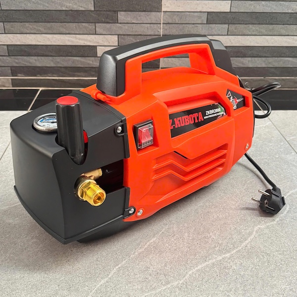 Máy Rửa Xe Cao Áp Z-Kubota ZKBR2800 2800W Dây 10m Tự Hút Nước Kèm Bình Bọt Tuyết