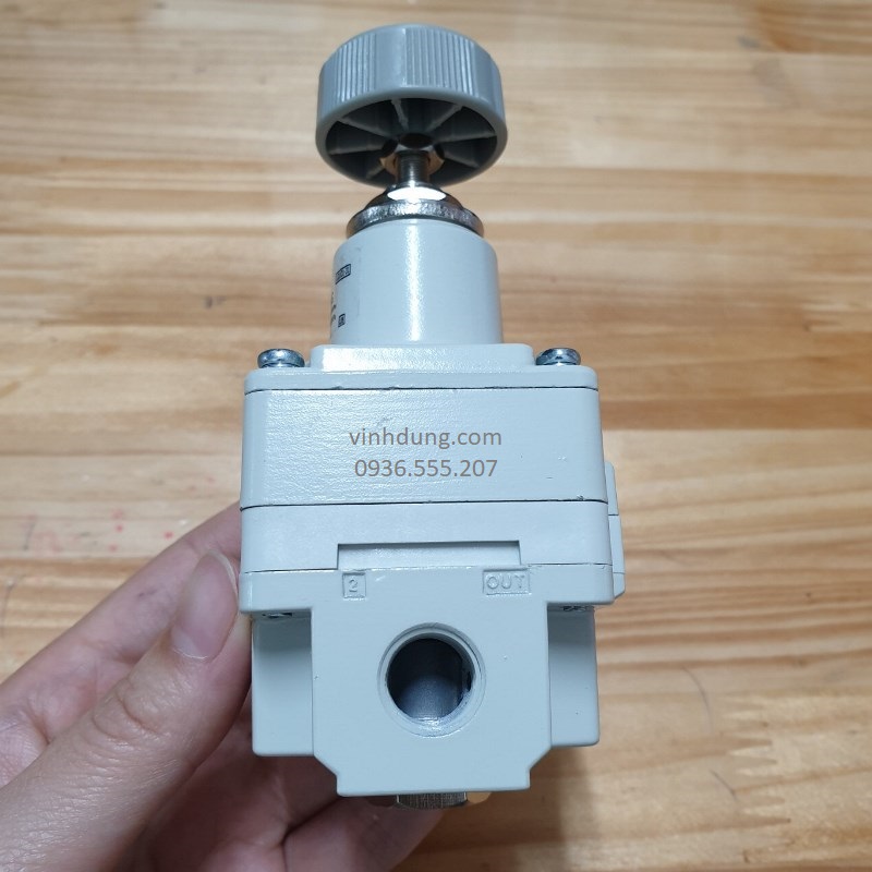 Van chỉnh áp tinh IR