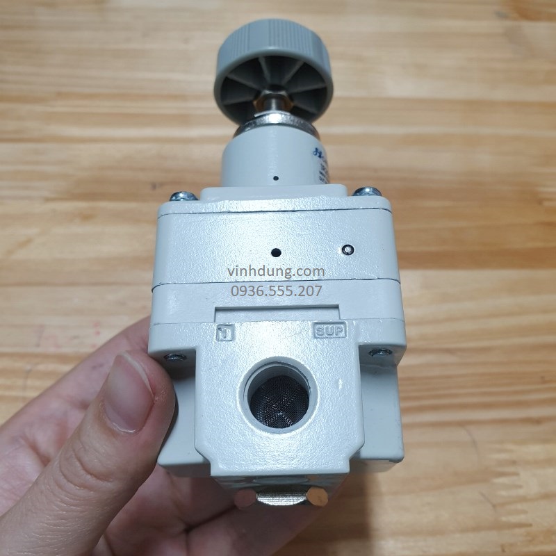 Van chỉnh áp tinh IR