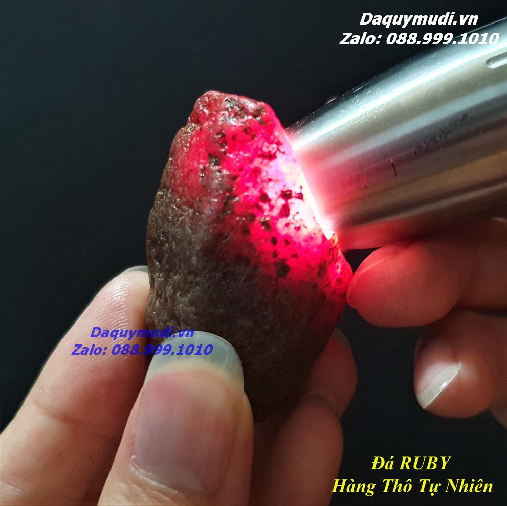 ĐÁ RUBY LÀ GÌ  – TÁC DỤNG VÀ Ý NGHĨA CỦA ĐÁ RUBY