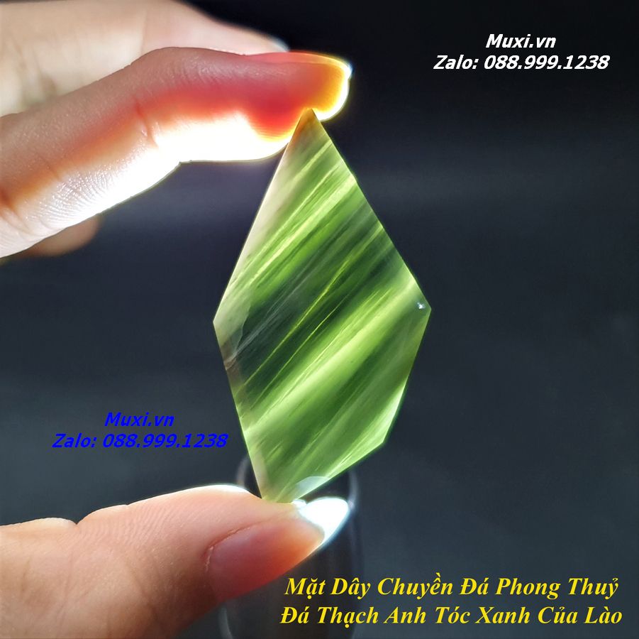 Mệnh Thổ đeo mặt dây chuyền hình gì? Lý giải chi tiết