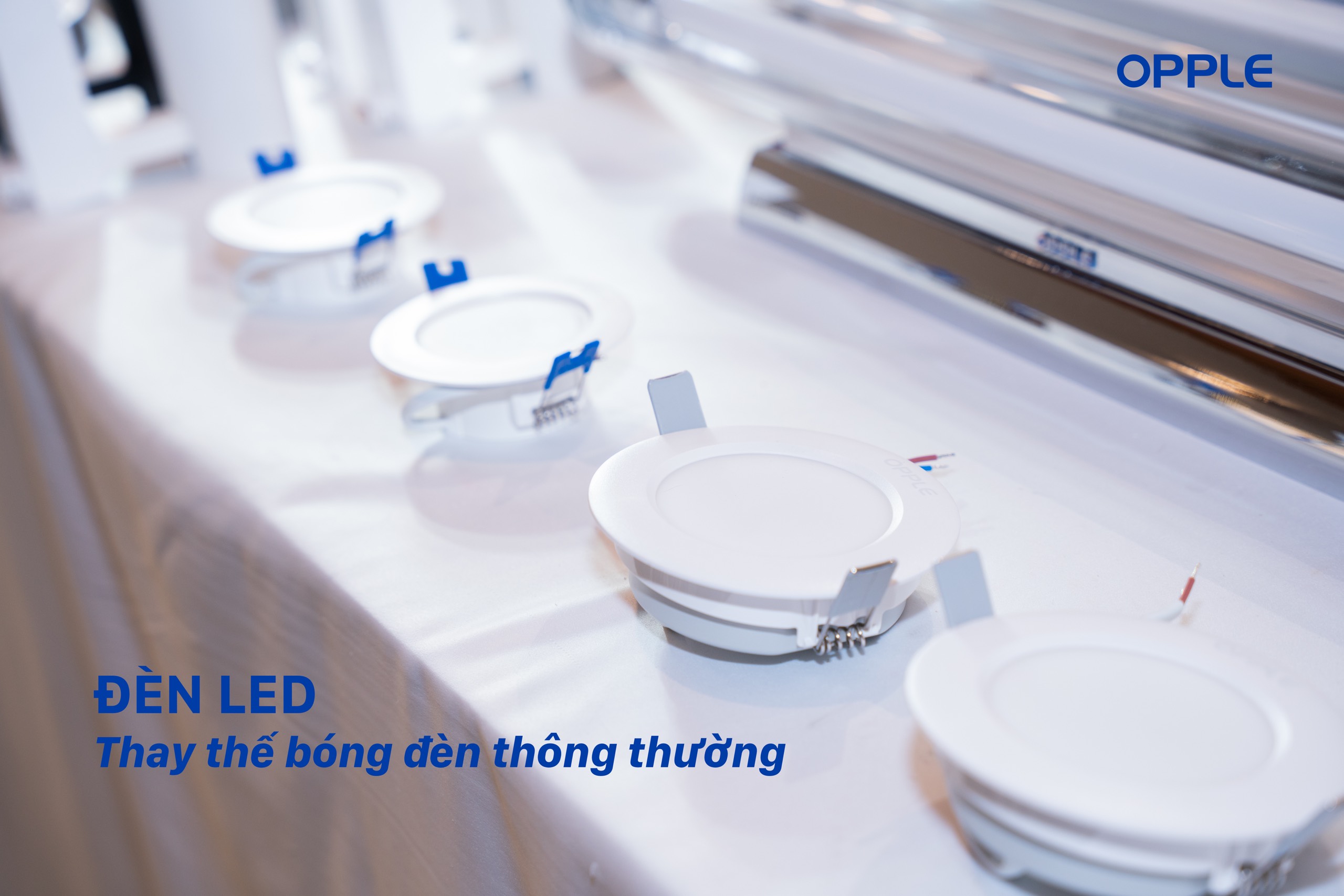 KHI NÀO THÌ NÊN THAY BÓNG ĐÈN TRONG NHÀ?