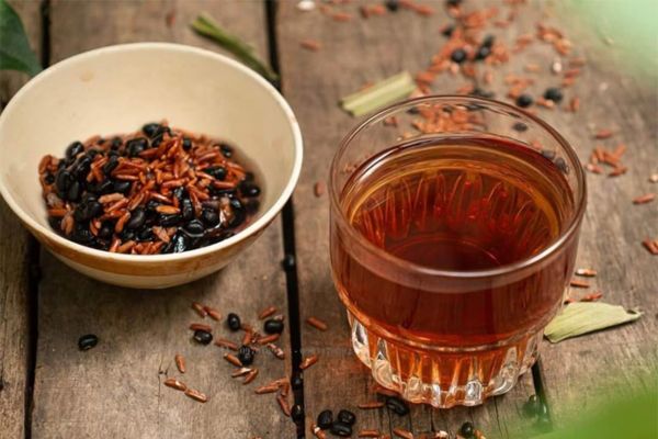 Giảm cân và thanh lọc cơ thể cùng trà gạo lứt đậu đen