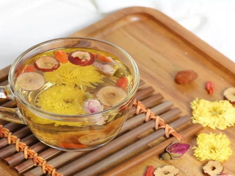 Trà hoa cúc táo đỏ có tác dụng gì? Cách pha trà hoa cúc táo đỏ