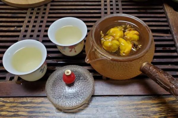 Trà hoa vàng hỗ trợ ngăn ngừa ung thư qua chứng minh khoa học