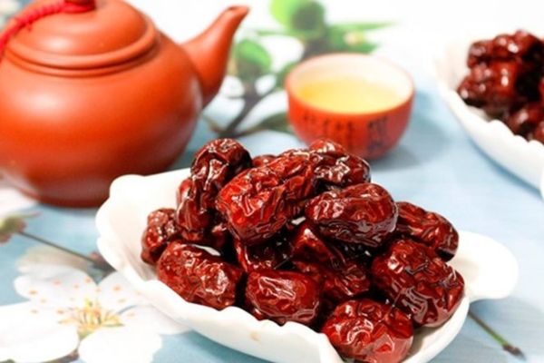 Giải đáp: Uống trà táo đỏ hàng ngày có tốt không?