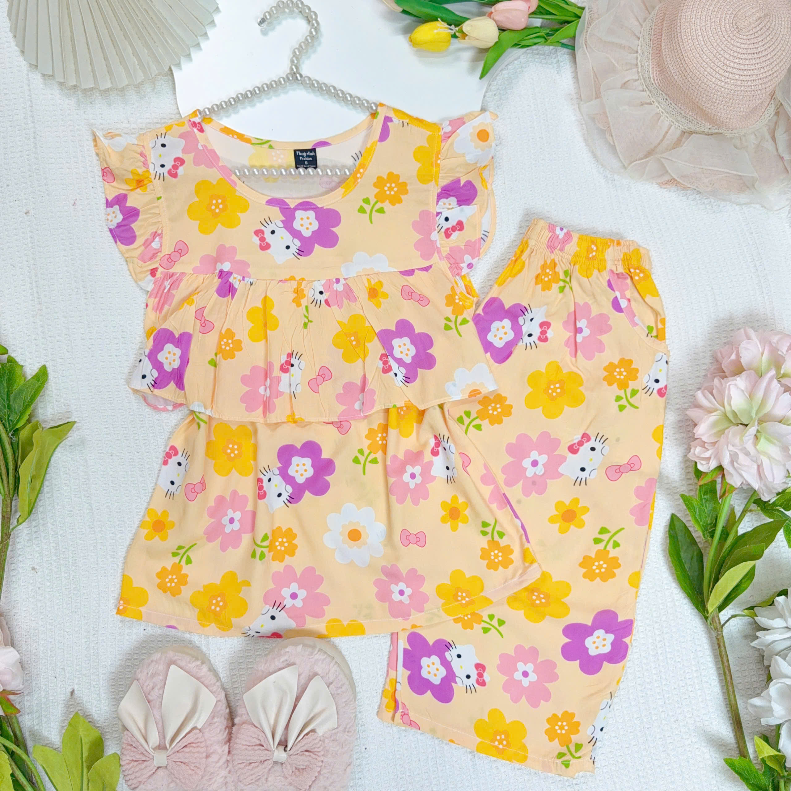 CÁNH TIÊN LỬNG BÈO NGỰC